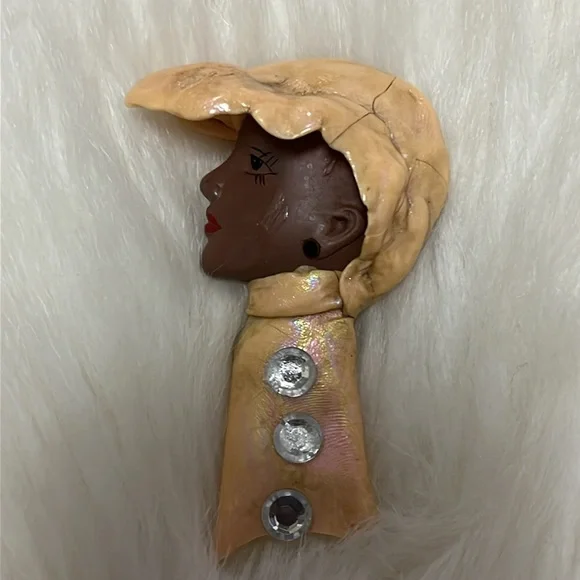 Hand Design Face Brooch Pendant